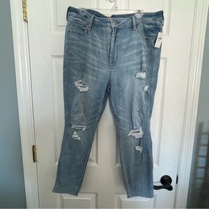 NWT distressed jeans